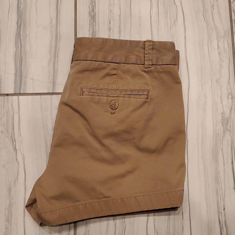 🧩J crew kaki shorts